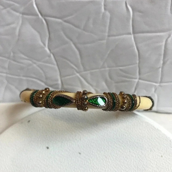 Beautiful green stone bracelet - Picture 4 of 4